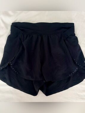 EUC Fast and Free Lululemon shorts- black Sz 4